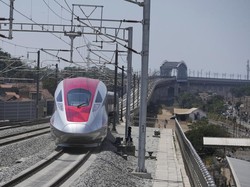 Cara ke Stasiun Kereta Cepat Halim Naik LRT, TransJ, Kendaraan Pribadi