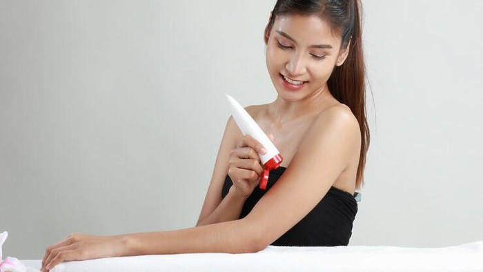 Optimalkan Perawatan Kulitmu dengan Rekomendasi Body Serum di Bawah Rp50 Ribu Ini!