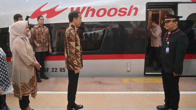 Menhub Budi mengklaim nama Whoosh tak kalah bagus dan populer dibandingkan kerata cepat milik Jepang, Shinkansen.
