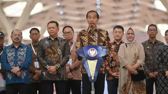 Presiden Joko Widodo mewanti-wanti pemenang Pilpres 2029 mendatang bisa ditentukan oleh pemegang data dan aset digital.