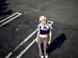 Lirik Lagu Bitter Bitches - Sarah Barrios