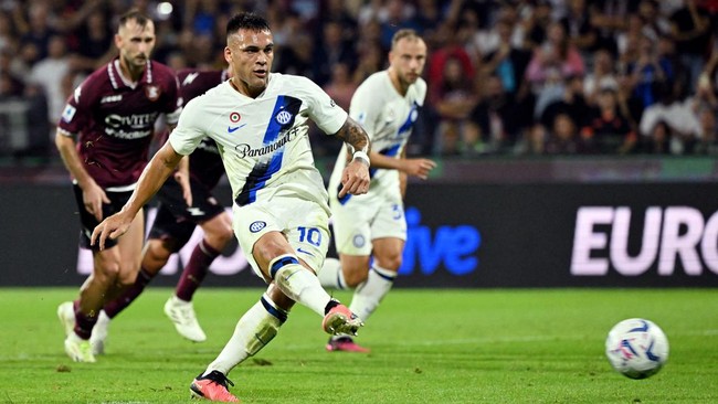Klasemen Liga Italia berubah setelah AS Roma meraih kemenangan 2-0 atas Frosinone pada pekan ketujuh Liga Italia Serie A, Minggu (1/10).