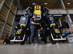 Perusahaan Jepang Buat Robot Raksasa yang Bisa Ditumpangi Manusia