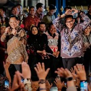 Sederet Pejabat Negara Jadi Model Catwalk Istana Berbatik, Para Istri Ikutan dan Kompak!