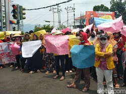 Warga 3 Desa di Lamteng Unjuk Rasa Minta Polisi Ditarik dari Lahan Sengketa