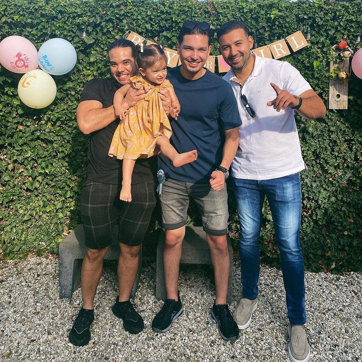<p>Anak pertama Ghea dan suami saat ini diketahui sudah berusia 2 tahun. Batita cantik bernama Alanah itu terlihat sangat manis pada acara gender reveal dengan balutan dress berwarna coklat dan rambut diikat dua. (Foto: Instagram: @ghea.dsyawal)</p>