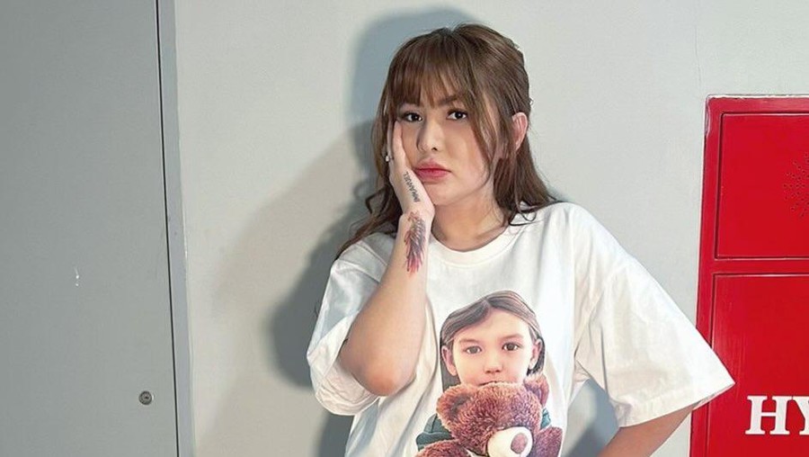 Angela Lee