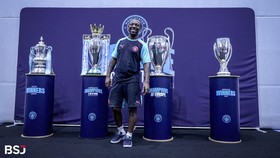 Shaun Wright-Phillips Sapa Siswa BSJ, Sebut Pendidikan Kunci Sukses