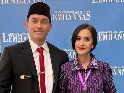 7 Potret Diah Permatasari Dampingi Suami yang Bertugas di Lemhannas