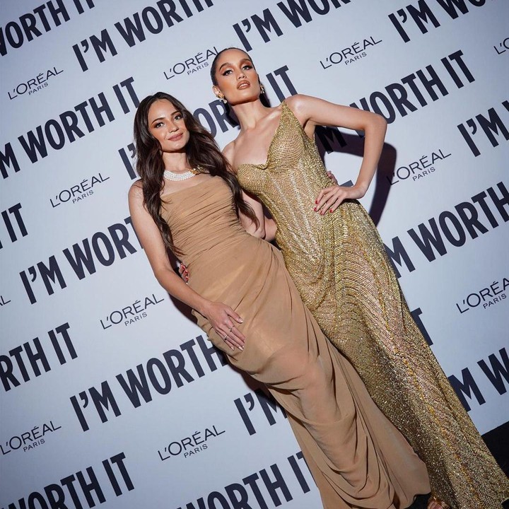 <p>Cinta Laura dan Enzy Storia sedang menjadi perbincangan publik nih, Bunda. Ini karena mereka menjadi perwakilan Indonesia di runway L'Oreal Paris Le Defile di Paris Fashion Week 2023. (Foto: Instagram @claurakiehl)<br /><br /><br /></p>
