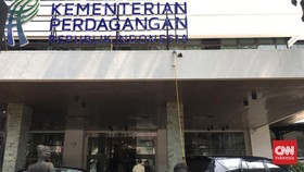 Penggeledahan Kemendag, Tim Kejagung Masuki Gedung Utama