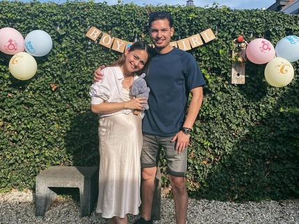 7 Potret Gender Reveal Aktris Ghea D'Syawal dan Suami Belgia, Siap Sambut Baby Boy