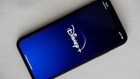 Disney+ Bakal Tindak Pengguna Nebeng dan Berbagi Password