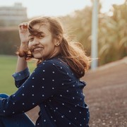 8 Tanda Sikap Orang yang Rendah Hati Menurut Psikolog