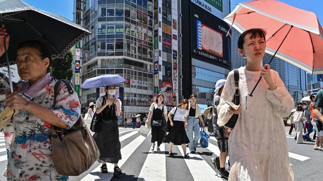 Para ilmuwan mencatat suhu Februari 2024 mencapai 1,77 derajat Celsius lebih hangat daripada suhu era pra-industri.