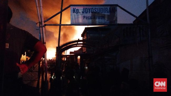 Permukiman Padat di Pasar Kliwon Solo Terbakar