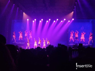 img-title LE SSERAFIM Konser di Jakarta, Chaewon: Semuanya Ayo Berteriak