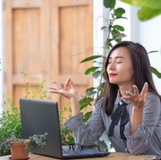 Demi Kesehatan Mental, Ini Cara Manajemen Stres Terbaik untuk Pekerja WFH