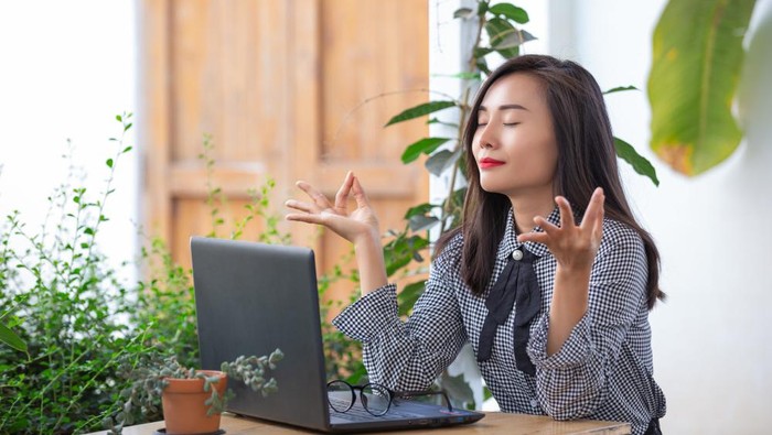 Demi Kesehatan Mental, Ini Cara Manajemen Stres Terbaik untuk Pekerja WFH