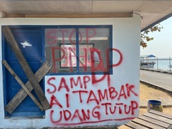 Tagih Janji soal Atasi Pencemaran, Warga Segel Pos Masuk ke Karimunjawa