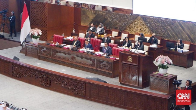 DPR resmi mengesahkan RUU tentang Perubahan atas UU Nomor 3 Tahun 2022 tentang Ibu Kota Negara (IKN) melalui Rapat Paripurna hari ini.