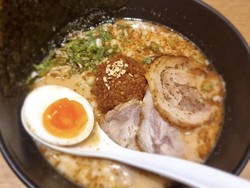 Slurpp! Gurih Pedas Ramen Tantanmen Ada di 5 Tempat Ini