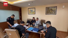 VIDEO: Tim Kejagung Geledah Kemendag Terkait Kasus Impor Gula