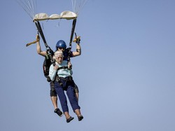 Nenek 104 Tahun yang Viral Sky Diving Meninggal Dunia