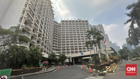 Jelang Pengosongan Hotel Sultan, Satpol PP dan Polisi Siaga