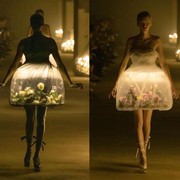 Intip Koleksi UNDERCOVER SS24 di Paris Fashion Week, Gaun Terarium Curi Perhatian