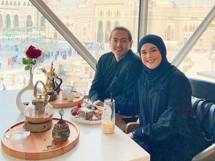 Roger Danuarta Tak Menyangka Jadi Bucin Banget ke Istri, Makin Cinta Usai Cut Meyriska Melahirkan