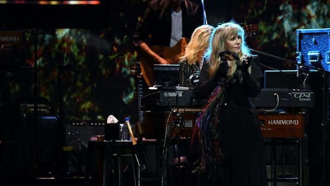 Vokalis band rock Fleetwood Mac Stevie Nicks menutup kans reuni dengan personel lainnya setelah Christine McVie meninggal pada 2022.