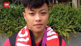 VIDEO: Mencium Tangan Ayah Jadi 'Ritual' Penting Rahmat di Asian Games