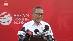 VIDEO: Zulhas Bakal Atur Barang Impor Hingga Bakar Uang di e-Commerce