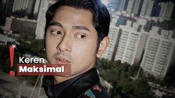 img-title Viral! Arya Saloka Dipanggil Oppa, Dian Sastro Tampil Cantik di BIFF 2023