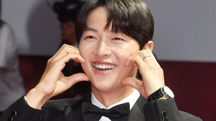 Gaya Song Joong Ki di Busan International Film Festival 2023