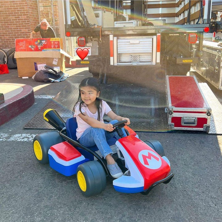 <p>Seperti anak seusianya, Millie juga sering menghabiskan waktu bermain. Di sela kesibukannya syuting, Millie tetap aktif melakukan berbagai kegiatan. (Foto: Instagram @agirlnamedmillie)</p>