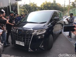 Eks Mentan SYL Diduga Cicil Alphard Pakai Uang Korupsi, Emang Berapa Harganya?