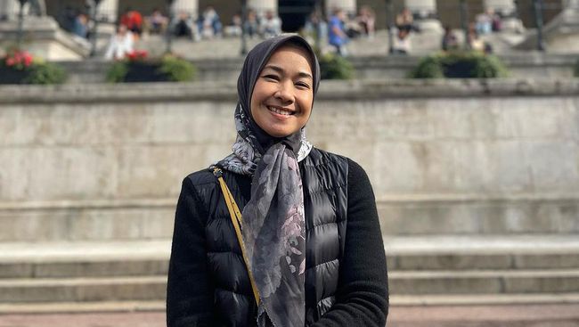 Kisah 7 Artis Indonesia Berprestasi di Bidang Akademik, Ada yang Menyandang Gelar Doktor