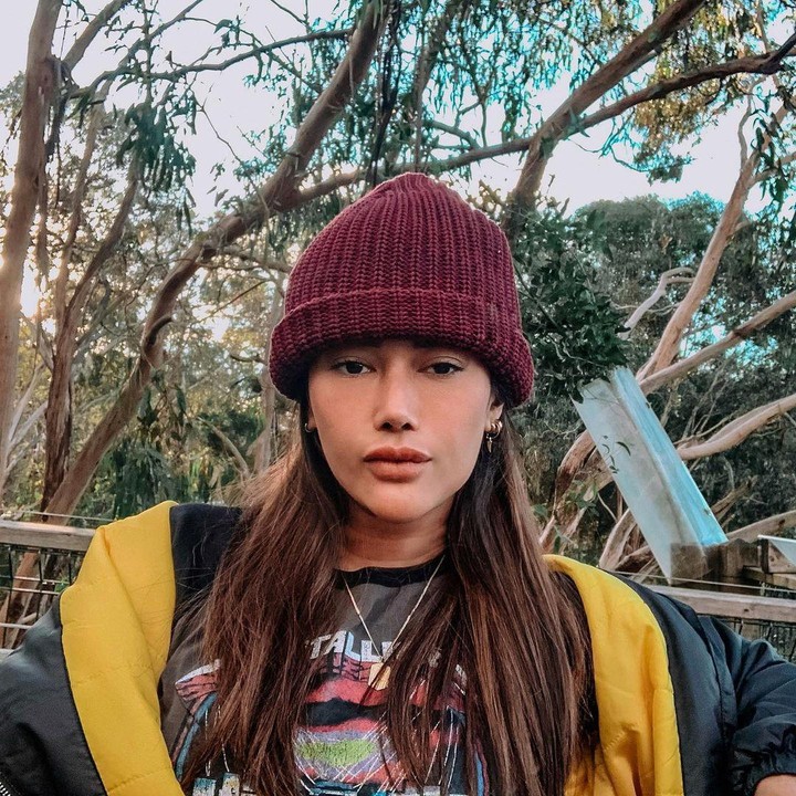 <p>Gaya Ratu Felisha yang modis kerap menarik perhatian. Dalam berbagai kesempatan, perempuan bernama lengkap Ratu Felisha Renatya ini sering <em>mix and match</em> gaya berbusana. (Foto: Instagram @allaboutfelisha)</p>