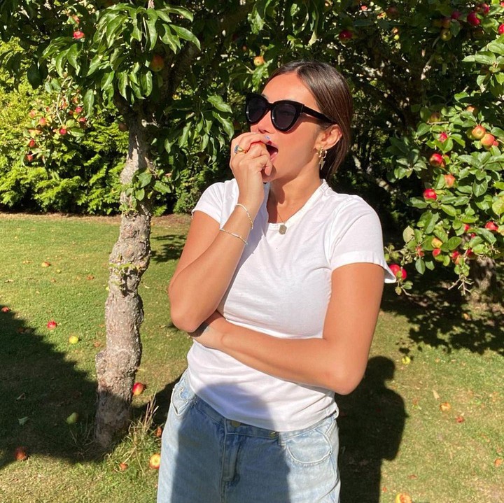 <p>Tak cuma ke luar negeri, Ratu Felisha juga sering berlibur keliling Indonesia. Dalam beberapa potret di Instagra, ia terlihat sering berlibur di pantai dengan pemandangan indah. (Foto: Instagram @allaboutfelisha)</p>