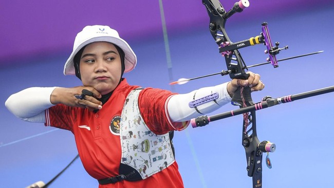 Sejumlah atlet Indonesia memastikan lolos ke pesta olahraga Olimpiade 2024 di Paris, Prancis, tahun depan.