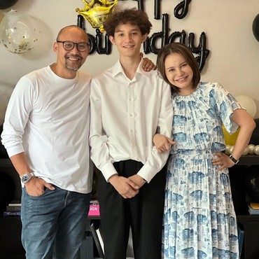 7 Momen Rossa & Yoyo Padi Eks Suami Kompak Rayakan Sweet 17th Sang Putra