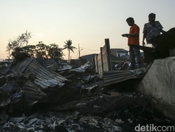 Cerita Dewi Selamatkan Mertua-Anak Saat Kebakaran di Kebayoran Lama