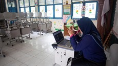 Siswa SD-SMA di Kuta Selatan Bali Belajar Daring saat KTT WWF