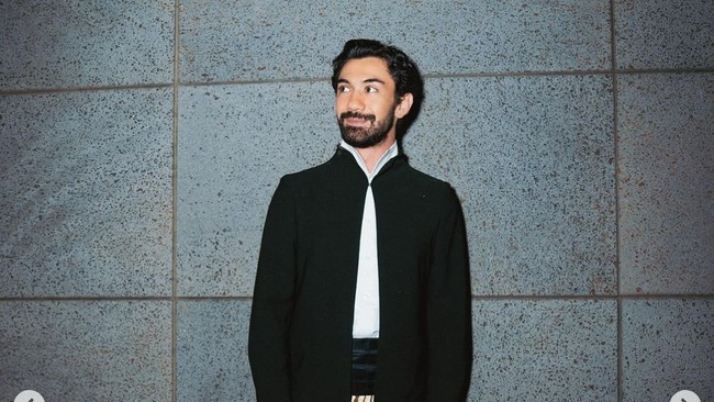 Konsisten! Reza Rahadian Masih Ogah Bikin Medsos Pribadi, Apa Ya Alasannya?