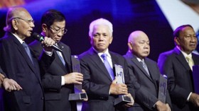 Emil Salim: Perhubungan dan Pariwisata Kunci Persatuan Indonesia