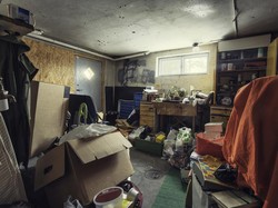 Kamar Penuh Sampah dan Jorok, Penghuni Kos di Bekasi Kini Diusir