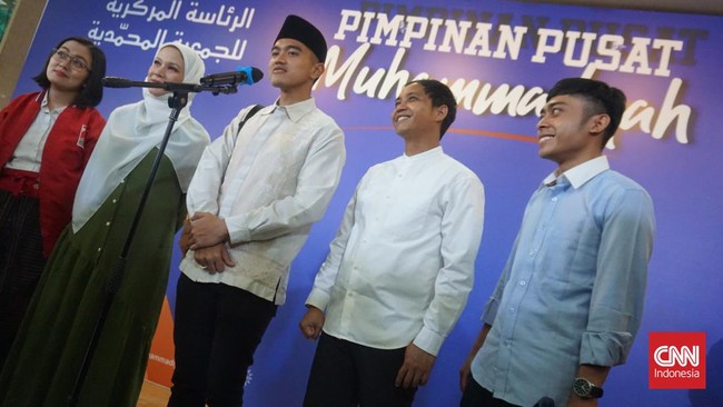 Ketum PSI Kesang mengaku berbincang soal berpolitik santun dengan Ketum PP Muhammadiyah. Ia mengklaim pembahasannya tak sampai ke ranah Pilpres 2024.