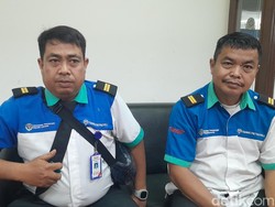 Puluhan Sopir Bus Transmetro Deli Mogok gegara Gaji Tak Dibayar Sejak Agustus